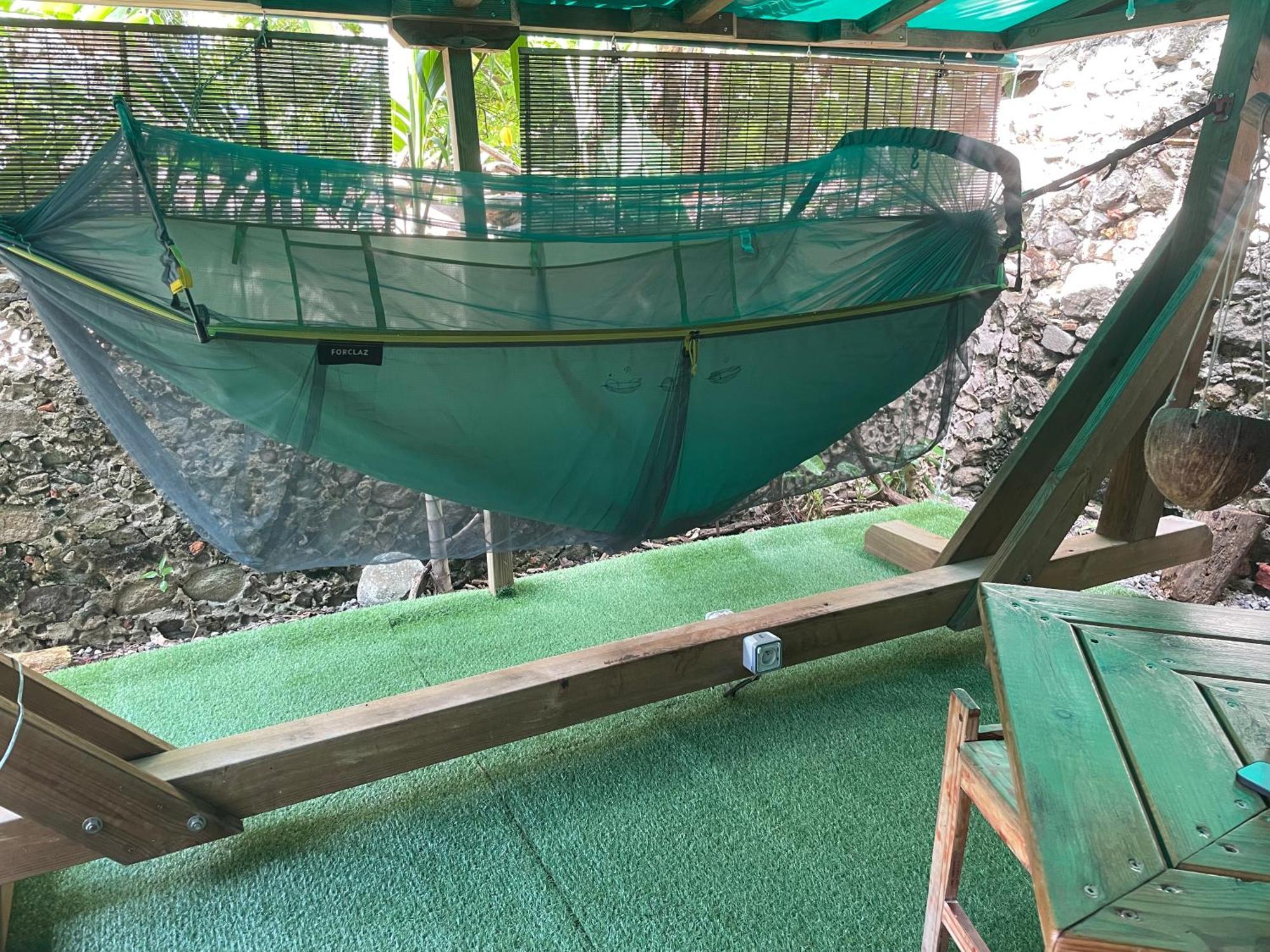Camping Les Hamacs Aux Saintes